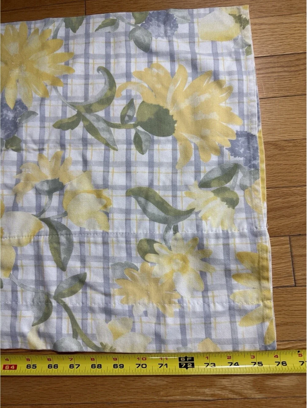 Vintage 1990s Window Valance Country Kitchen Floral Plaid Yellow Gray, 76x16”